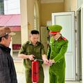 Công an xã Thiệu Hóa tuyên truyền, bảo đảm an toàn PCCC tại các điểm bầu cử