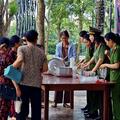 Lan tỏa tinh thần phong trào thi đua "Ba nhất" từ những suất cháo nghĩa tình