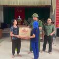 Công an xã Trung Hạ chủ động sơ tán người dân và ứng phó với mưa lũ