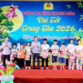“Lồng đèn thắp sáng ước mơ” - Ấm áp đêm hội Trung thu