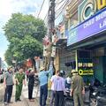 Công an xã Lưu Vệ ra quân thiết lập trật tự công cộng, vệ sinh môi trường