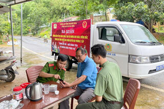 <a href="/tin-tuc-su-kien/tin-hoat-dong" title="Tin hoạt động" rel="dofollow">Tin hoạt động</a>