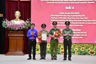<a href="/tin-tuc-su-kien/tin-hoat-dong" title="Tin hoạt động" rel="dofollow">Tin hoạt động</a>