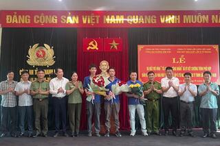 <a href="/tin-tuc-su-kien/huong-ve-co-so2" title="Phong trào toàn dân bảo vệ ANTQ" rel="dofollow">Phong trào toàn dân bảo vệ ANTQ</a>