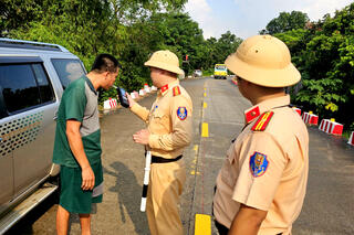 <a href="/tin-tuc-su-kien/tin-hoat-dong" title="Tin hoạt động" rel="dofollow">Tin hoạt động</a>