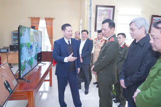 <a href="/tin-tuc-su-kien/tin-hoat-dong" title="Tin hoạt động" rel="dofollow">Tin hoạt động</a>