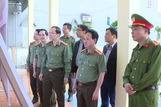 <a href="/tin-tuc-su-kien/tin-hoat-dong" title="Tin hoạt động" rel="dofollow">Tin hoạt động</a>