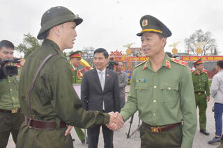 <a href="/tin-tuc-su-kien/tin-hoat-dong" title="Tin hoạt động" rel="dofollow">Tin hoạt động</a>
