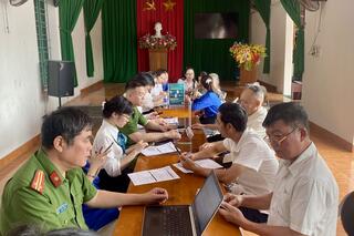 <a href="/tin-tuc-su-kien/tin-hoat-dong" title="Tin hoạt động" rel="dofollow">Tin hoạt động</a>