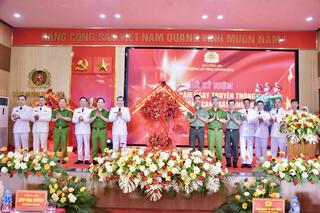 <a href="/tin-tuc-su-kien/tin-hoat-dong" title="Tin hoạt động" rel="dofollow">Tin hoạt động</a>