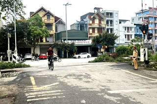 <a href="/tin-tuc-su-kien/tin-hoat-dong" title="Tin hoạt động" rel="dofollow">Tin hoạt động</a>