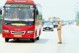 <a href="/tin-tuc-su-kien/tin-hoat-dong" title="Tin hoạt động" rel="dofollow">Tin hoạt động</a>