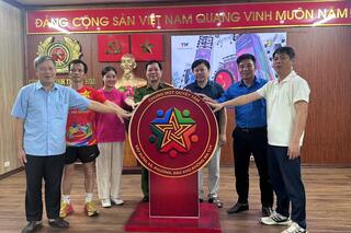 <a href="/tin-tuc-su-kien/tin-hoat-dong" title="Tin hoạt động" rel="dofollow">Tin hoạt động</a>