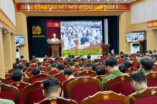 <a href="/tin-tuc-su-kien/tin-hoat-dong" title="Tin hoạt động" rel="dofollow">Tin hoạt động</a>