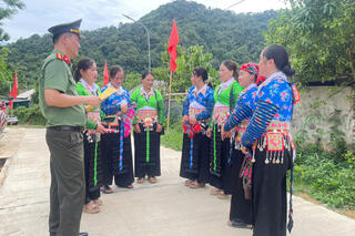 <a href="/tin-tuc-su-kien/tin-hoat-dong" title="Tin hoạt động" rel="dofollow">Tin hoạt động</a>
