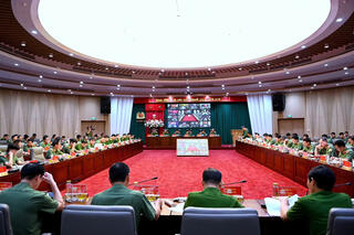 <a href="/tin-tuc-su-kien/tin-hoat-dong" title="Tin hoạt động" rel="dofollow">Tin hoạt động</a>