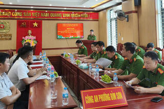 <a href="/tin-tuc-su-kien/tin-hoat-dong" title="Tin hoạt động" rel="dofollow">Tin hoạt động</a>