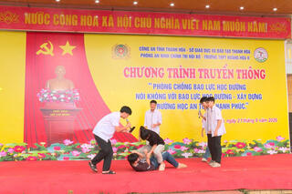 <a href="/tin-tuc-su-kien/tin-hoat-dong" title="Tin hoạt động" rel="dofollow">Tin hoạt động</a>