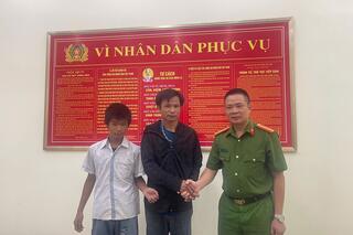 <a href="/tin-tuc-su-kien/tin-hoat-dong" title="Tin hoạt động" rel="dofollow">Tin hoạt động</a>