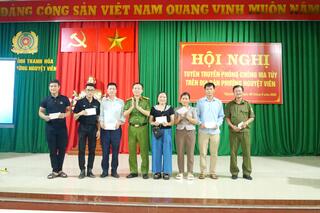 <a href="/tin-tuc-su-kien/tin-an-ninh-trat-tu" title="Tin An ninh trật tự" rel="dofollow">Tin An ninh trật tự</a>
