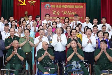 <a href="/tin-tuc-su-kien/tin-trong-nuoc-va-the-gioi" title="Tin trong nước" rel="dofollow">Tin trong nước</a>