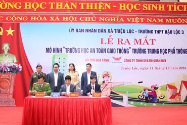 <a href="/tin-tuc-su-kien/huong-ve-co-so2" title="Phong trào toàn dân bảo vệ ANTQ" rel="dofollow">Phong trào toàn dân bảo vệ ANTQ</a>