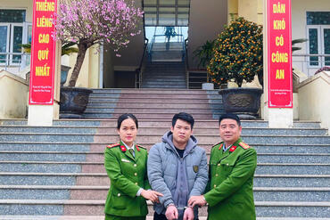 <a href="/tin-tuc-su-kien/tin-an-ninh-trat-tu" title="Tin An ninh trật tự" rel="dofollow">Tin An ninh trật tự</a>