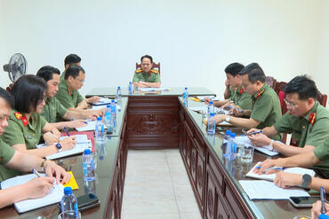 <a href="/tin-tuc-su-kien/tin-hoat-dong" title="Tin hoạt động" rel="dofollow">Tin hoạt động</a>