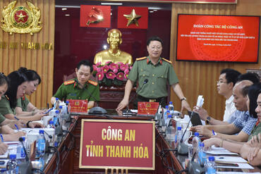 <a href="/tin-tuc-su-kien/tin-hoat-dong" title="Tin hoạt động" rel="dofollow">Tin hoạt động</a>