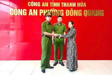 <a href="/tin-tuc-su-kien/tin-hoat-dong" title="Tin hoạt động" rel="dofollow">Tin hoạt động</a>
