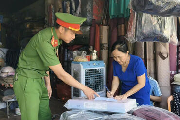 <a href="/tin-tuc-su-kien/huong-ve-co-so2" title="Phong trào toàn dân bảo vệ ANTQ" rel="dofollow">Phong trào toàn dân bảo vệ ANTQ</a>