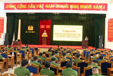 <a href="/tin-tuc-su-kien/tin-hoat-dong" title="Tin hoạt động" rel="dofollow">Tin hoạt động</a>