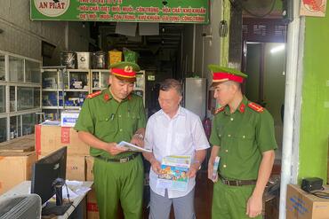<a href="/tin-tuc-su-kien/tin-hoat-dong" title="Tin hoạt động" rel="dofollow">Tin hoạt động</a>