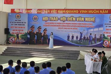 <a href="/tin-tuc-su-kien/tin-hoat-dong" title="Tin hoạt động" rel="dofollow">Tin hoạt động</a>