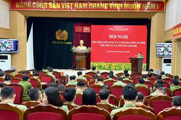 <a href="/tin-tuc-su-kien/tin-hoat-dong" title="Tin hoạt động" rel="dofollow">Tin hoạt động</a>