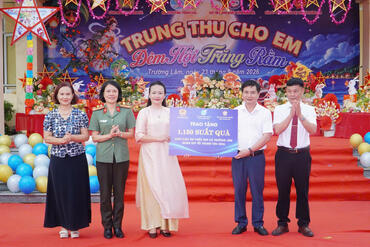 <a href="/tin-tuc-su-kien/tin-hoat-dong" title="Tin hoạt động" rel="dofollow">Tin hoạt động</a>