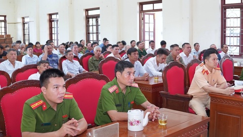 Công an xã Tống Sơn tuyên truyền kỹ năng lái xe mô tô, xe gắn máy an toàn