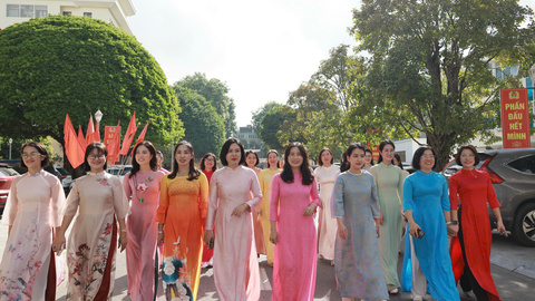 Phụ nữ Công an Thanh Hóa hưởng ứng Tuần lễ Áo dài Việt Nam năm 2026