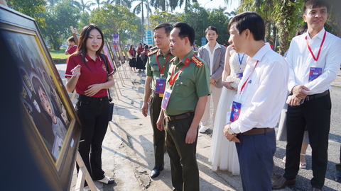 Đồng hành cùng thế hệ trẻ trên không gian mạng: Công an tỉnh Thanh Hóa triển khai mô hình điểm chiến dịch “Không một mình”