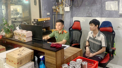 Công an phường Hạc Thành xử phạt 4 cơ sở kinh doanh Internet hoạt động quá giờ quy định