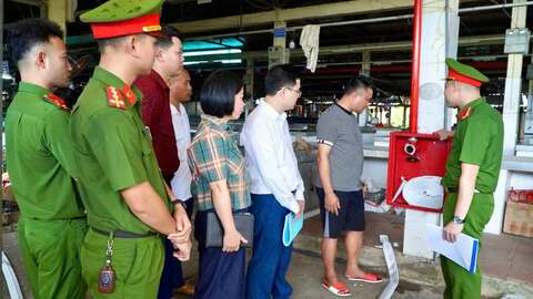 Cắt giảm thủ tục hành chính, chuyển đổi phương thức từ "tiền kiểm" sang "hậu kiểm"