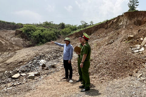 Kiểm tra, xác minh, làm rõ những thông tin liên quan đến hoạt động khai thác đất trên địa bàn thị xã Bỉm Sơn
