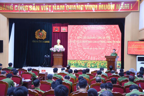 Giám đốc Công an tỉnh làm việc với các phòng khối Cảnh sát điều tra phòng, chống tội phạm