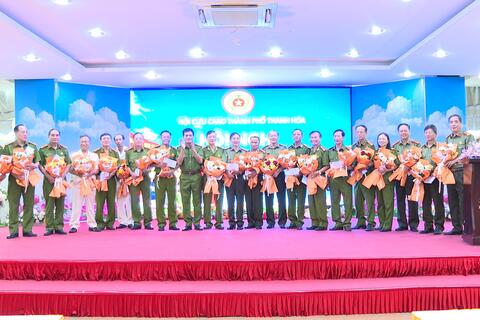 Thành lập Chi hội Cựu Công an nhân dân các phường sau sáp nhập địa giới hành chính