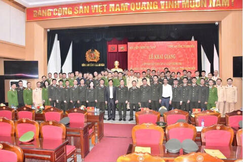 Khai giảng lớp đào tạo Cao cấp lý luận chính trị do Học viện Chính trị CAND tổ chức tại Công an tỉnh Thanh Hoá