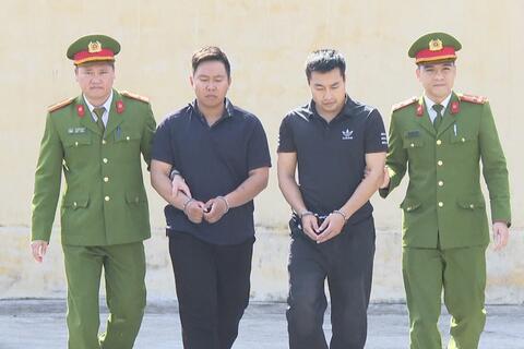 Công an phường Đào Duy Từ bắt giữ 2 đối tượng, thu giữ gần 30 kg pháo nổ trái phép