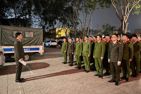 Phòng Tham mưu: Kiểm tra, giám sát và phối hợp tuần tra, kiểm soát hành chính ban đêm bảo đảm ANTT Tết Nguyên đán Bính Ngọ 2026 tại phường Hạc Thành, Đông Sơn