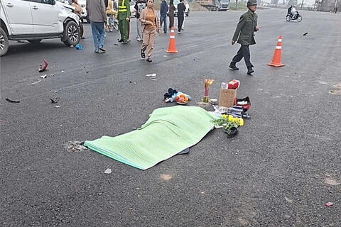 Thanh Hoá: Xảy ra vụ tai nạn giao thông giữa xe ô tô và xe mô tô, làm 01 người tử vong tại chỗ