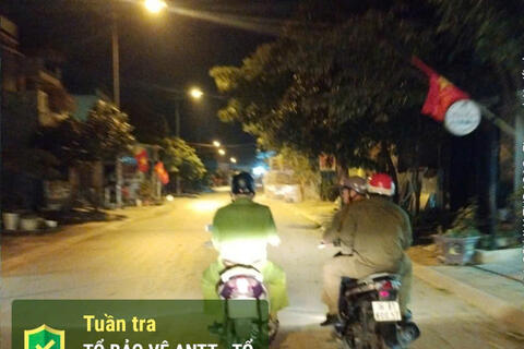 Công an phường Sầm Sơn kịp thời sơ cứu người dân bị ngất giữa đường do tụt huyết áp