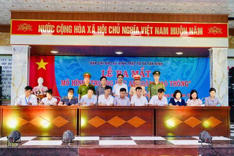 Xã Tân Ninh ra mắt mô hình “Trường học an toàn giao thông”